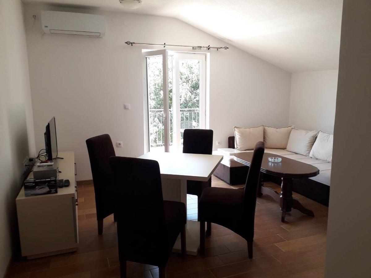 Apartmani Viza 里桑 外观 照片
