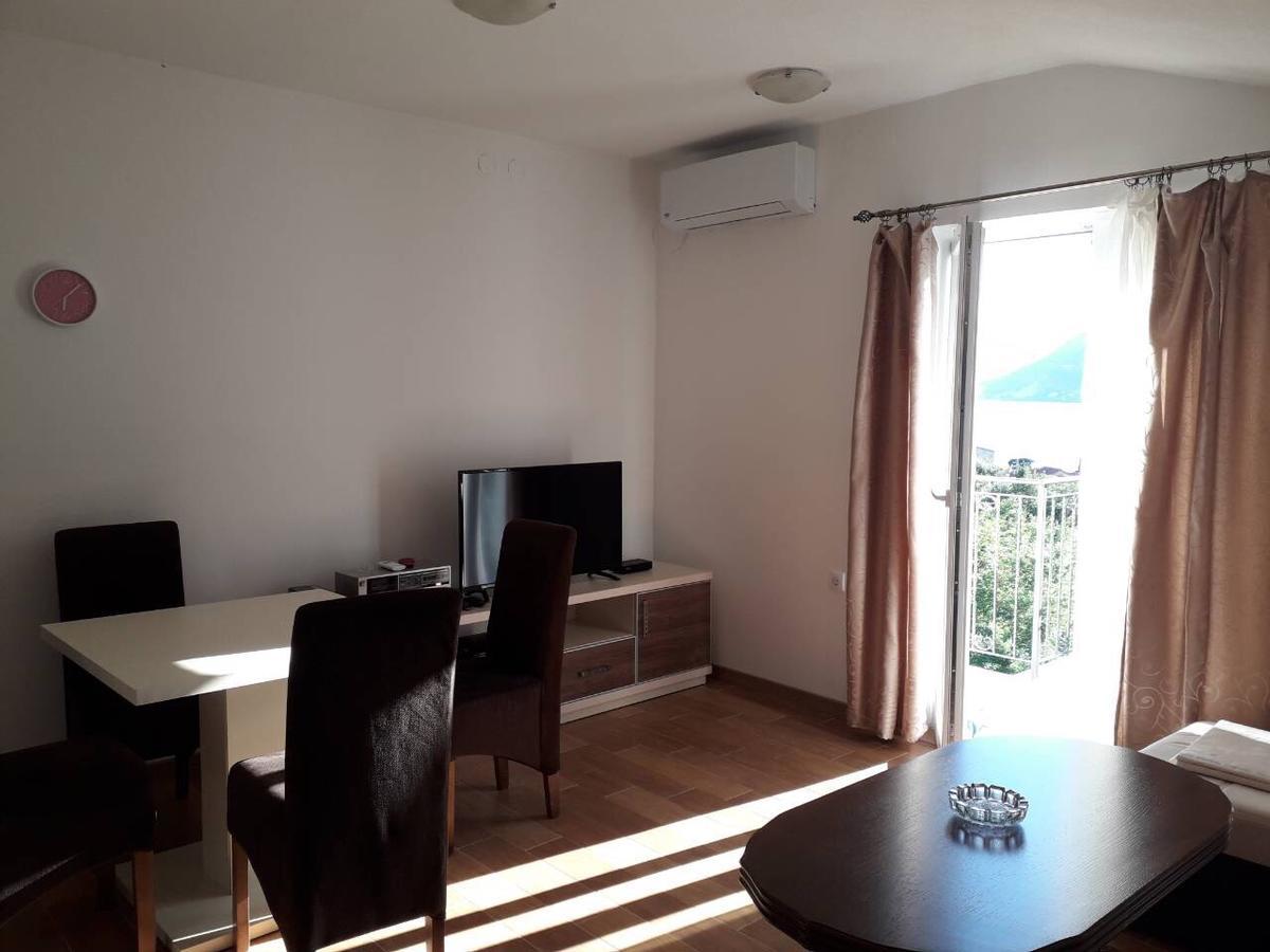 Apartmani Viza 里桑 外观 照片