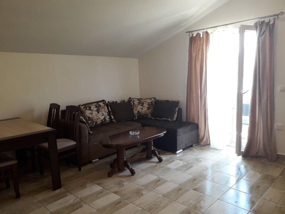 Apartmani Viza 里桑 外观 照片